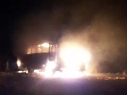 MP में EVM और मतदान कर्मियों को लेकर लौट रही बस में लगी आग, जानिए मामला 