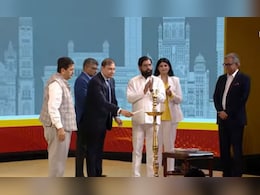 NDTV मराठीचा भव्य शुभारंभ, मान्यवरांच्या उपस्थितीत लाँचिंग सोहळा NDTV मराठीचा भव्य शुभारंभ, मान्यवरांच्या उपस्थितीत लाँचिंग सोहळा