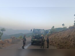 मोठी बातमी! जम्मू-काश्मीरमध्ये भारतीय जवानांच्या ताफ्यावर दहशतवादी हल्ला; अनेक जवान जखमी मोठी बातमी! जम्मू-काश्मीरमध्ये भारतीय जवानांच्या ताफ्यावर दहशतवादी हल्ला; अनेक जवान जखमी