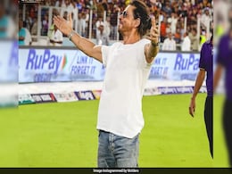 Shah Rukh Khan Celebrated KKR's Win With His Iconic Pose. Watch Shah Rukh Khan Celebrated KKR's Win With His Iconic Pose. Watch