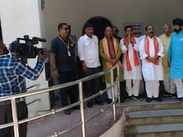 चरम पर पहुंचा चुनावी प्रचार ! बिलासपुर लोकसभा में नेताओं ने एक-दूसरे पर चलाए 'सियासी तीर' चरम पर पहुंचा चुनावी प्रचार ! बिलासपुर लोकसभा में नेताओं ने एक-दूसरे पर चलाए 'सियासी तीर'