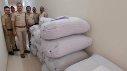 MP News : गांजा की इतनी बड़ी खेप देख पुलिस के उड़े होश, भूसे की बोरियों में छिपाकर ले जा रहे थे आरोपी&nbsp;