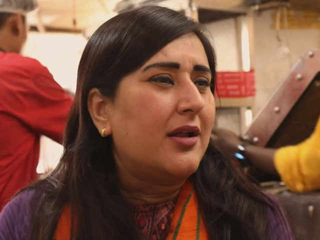 "A For Amla" | Bansuri Swaraj Plays A Fun Game Of Alpha Mein Bet