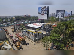 होर्डिंग दुर्घटनेवरून राजकारण तापलं; सत्ताधारी-विरोधकांचे आरोप प्रत्यारोप होर्डिंग दुर्घटनेवरून राजकारण तापलं; सत्ताधारी-विरोधकांचे आरोप प्रत्यारोप