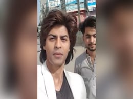 शाहरुख खान के इस हमशक्ल को देख उड़े जनता के होश, वही अंदाज वही लुक, इंटरनेट यूजर्स बोले- कोरियन शाहरुख शाहरुख खान के इस हमशक्ल को देख उड़े जनता के होश, वही अंदाज वही लुक, इंटरनेट यूजर्स बोले- कोरियन शाहरुख