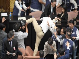 Watch: Dramatic Scenes In Taiwan Parliament As MPs Exchange Blows, Kicks Watch: Dramatic Scenes In Taiwan Parliament As MPs Exchange Blows, Kicks