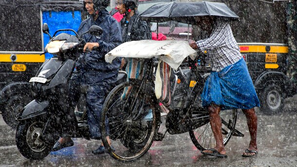 2 Killed After Heavy Rain In Kerala, Orange Alert Issued In 5 Districts