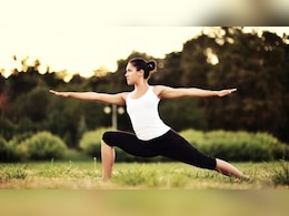 Yoga Dose: हड्डियों को मजबूती और शरीर को लचीला बनाता है वीरभद्रासन जानें इसे करने का तरीका, फायदे और सावधानियां