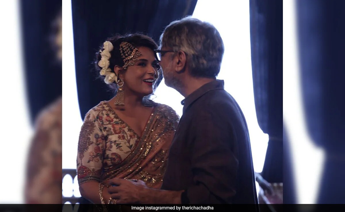 Richa Chadha Shares BTS Pics From <i>Heeramandi</i> Shoot: "I Was Always Happy On Set"
