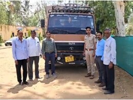 Rajasthan: अवैध रूप से लकड़ी ले जाते पकड़े गए तो मिलेगी अनोखी सजा, राजस्थान में हर जगह हो रही चर्चा Rajasthan: अवैध रूप से लकड़ी ले जाते पकड़े गए तो मिलेगी अनोखी सजा, राजस्थान में हर जगह हो रही चर्चा