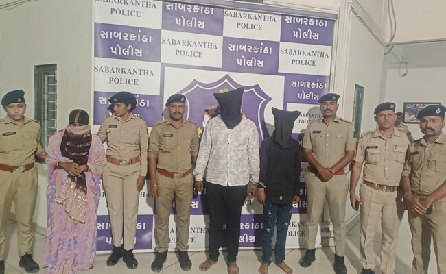 Ex Cop, Wife Brutally Murdered In Gujarat. Killers Hired By Daughter-In-Law Ex Cop, Wife Brutally Murdered In Gujarat. Killers Hired By Daughter-In-Law