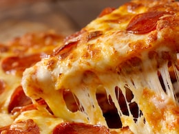 4 Easy Ways To Reheat Pizza To Its Piping Hot Perfection 4 Easy Ways To Reheat Pizza To Its Piping Hot Perfection