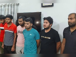 10 लाख रुपये में NEET पास कराने का हुआ सौदा, दूसरे की जगह एक्जाम में बैठे MBBS स्टूडेंट गिरफ्तार 10 लाख रुपये में NEET पास कराने का हुआ सौदा, दूसरे की जगह एक्जाम में बैठे MBBS स्टूडेंट गिरफ्तार