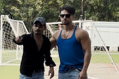 Tiger Shroff Poses For Pics With Fans Tiger Shroff Poses For Pics With Fans