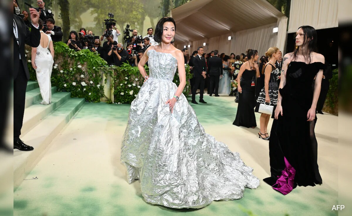 Met Gala 2024: Most-Memed Dress - Michelle Yeoh's Foil Gown. Enjoy
