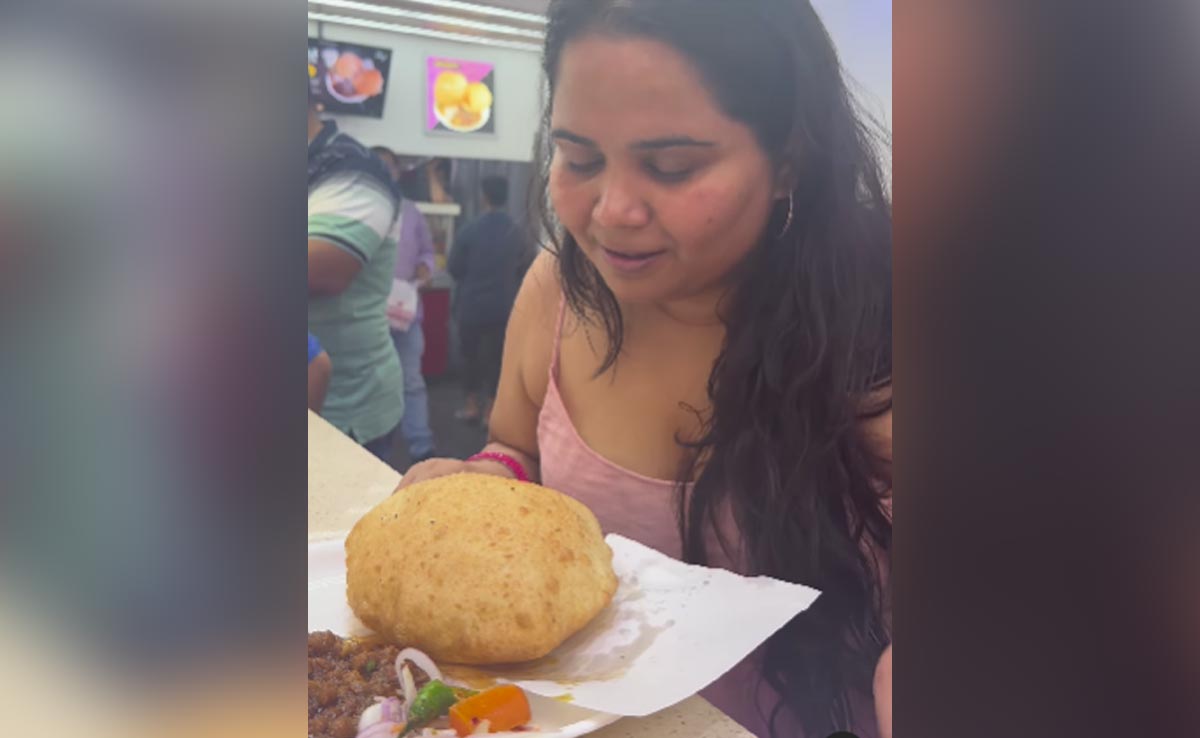 Watch: Comedian Sumukhi Suresh's Adorable Reaction To Chhole Bhature In Delhi Will Make Your Day