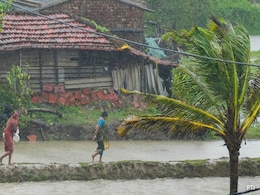4 Dead As Cyclone Remal Tears Through Bengal, Heavy Rain To Continue 4 Dead As Cyclone Remal Tears Through Bengal, Heavy Rain To Continue