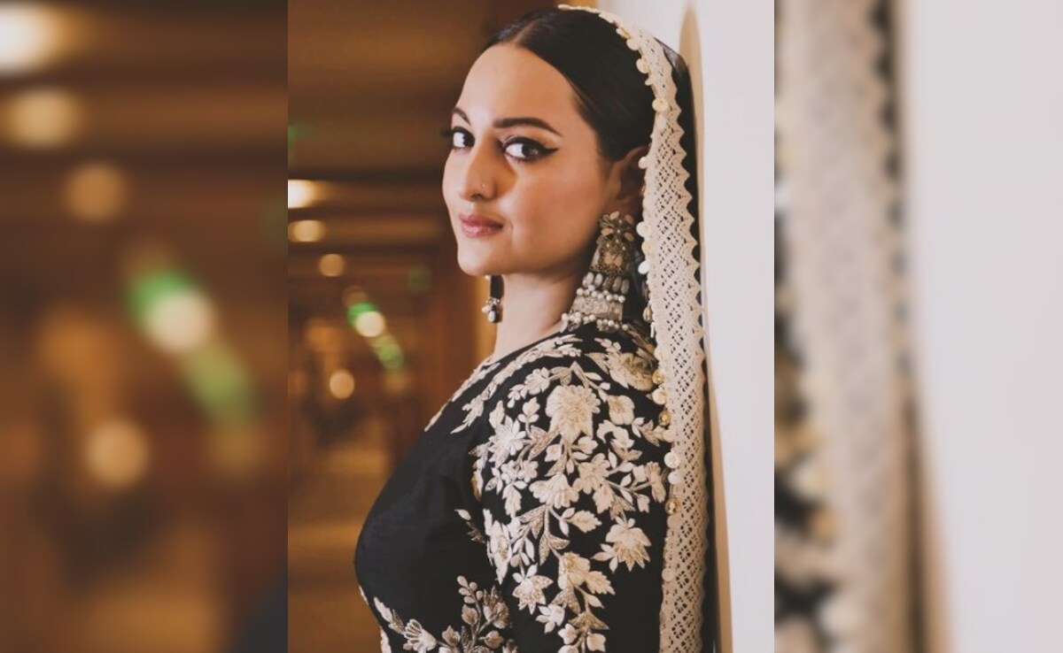 Sonakshi Sinha Says <I>Heeramandi</I> Co-Stars Married, Became Pregnant During Filming: "I'm Still..."