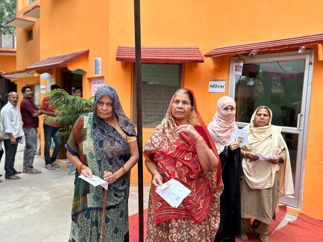 Heated Battle In Marathwada, Western Maharashtra; Key Seats In Uttar Pradesh Vote Today