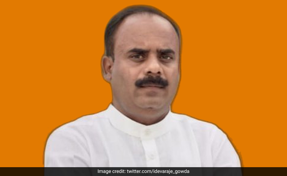 Whistleblower In Karnataka Sex Tapes Case Charged With Sexual Harassment
