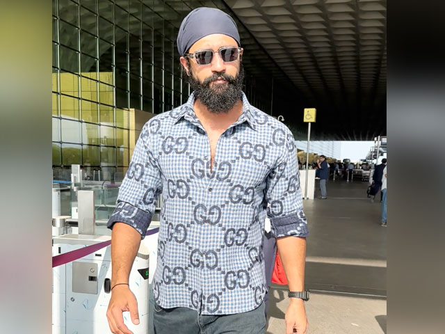 Vicky Kaushal Cut The Queue At The Airport. What He Did Next
