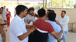हातकणंगले मतदारसंघात राडा, मविआ-महायुतीचे कार्यकर्ते भिडले; जोरदार हाणामारी