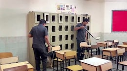दिल्लीतील जवळपास 40 शाळांना बॉम्बने उडवण्याची धमकी, विद्यार्थ्यांसह पालकांची पळापळ