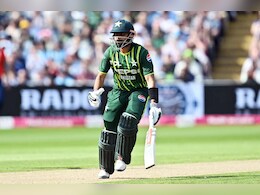 अमेरिकेविरुद्ध पाकिस्तानचा लाजिरवाणा पराभव, बाबर आझमनं कुणावर फोडलं खापर?