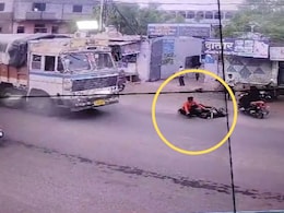 थरकाप उडवणारा अपघात CCTVमध्ये कैद, तिला वाचवण्याच्या प्रयत्नात त्याने गमावला जीव