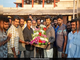 Rajinikanth Wraps Shoot Of <i>Vettaiyan</i>. See Pic From His Last Day On Sets Rajinikanth Wraps Shoot Of <i>Vettaiyan</i>. See Pic From His Last Day On Sets