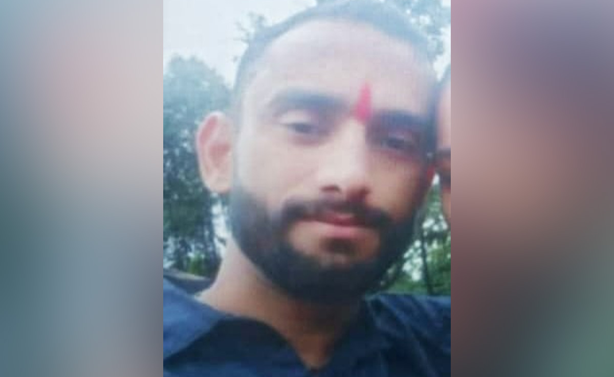 Engagement Off, Karnataka Man Chops Off Teen Fiancee's Head, Flees With It
