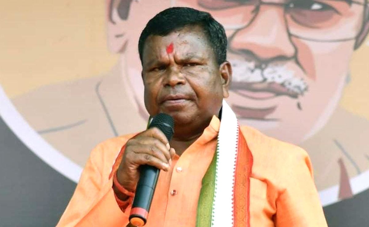 'किंगपिन तक पहुंचना जरूरी', लखमा की गिरफ्तारी पर BJP-कांग्रेस आमने-सामने, जानिए किसने क्या कहा?
