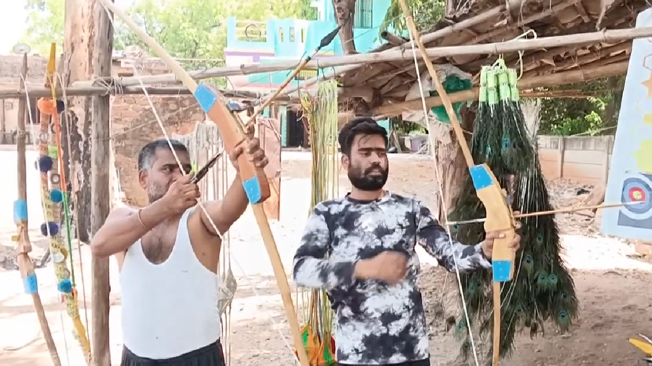तीर-कमान बनाने के लिए मशहूर बांसवाड़ा के तीरगर की कहानी