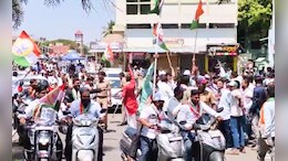 बारामतीत अजित पवार-शरद पवार गटाचे कार्यकर्ते आमने-सामने; सांगता सभेआधीच्या रॅलीतील प्रकार