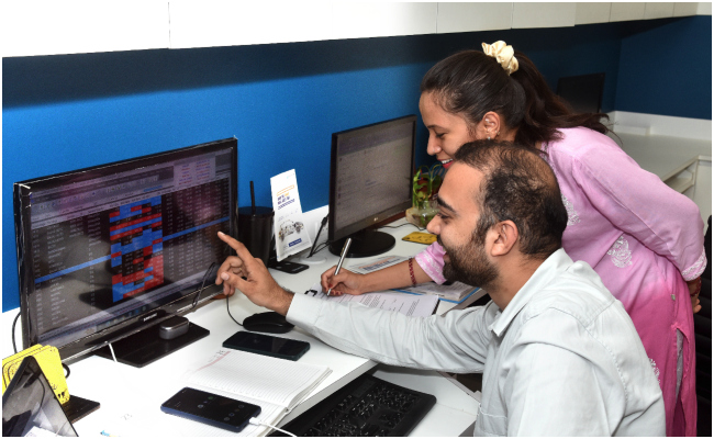 Indian Stocks Rally Over Trump's Win, Sensex Jumps 901 Points