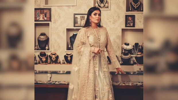 Best Deals On Women's Ethnic Wear From Myntra