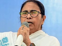 संदेशखाली पर ममता बनर्जी की चुप्पी अब क्यों टूटी, जानें कब करेंगी दौरा संदेशखाली पर ममता बनर्जी की चुप्पी अब क्यों टूटी, जानें कब करेंगी दौरा