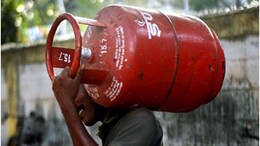 LPG Cylinder Price: राजस्थान में सस्ता हो गया LPG गैस सिलेंडर, अब आपको चुकाने होंगे मात्र इतने रुपये