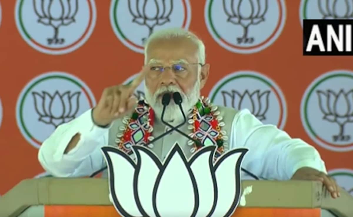 'अमेरिका में शहजादे के अंकल...,' पीएम मोदी ने सैम पित्रोदा के 'काली चमड़ी' वाले बयान से राहुल को घेरा