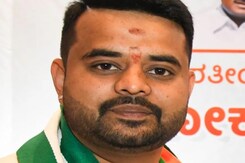 JDS Leader On The Run In Sex Tapes Case Back Tonight? Ticket Sparks Buzz JDS Leader On The Run In Sex Tapes Case Back Tonight? Ticket Sparks Buzz