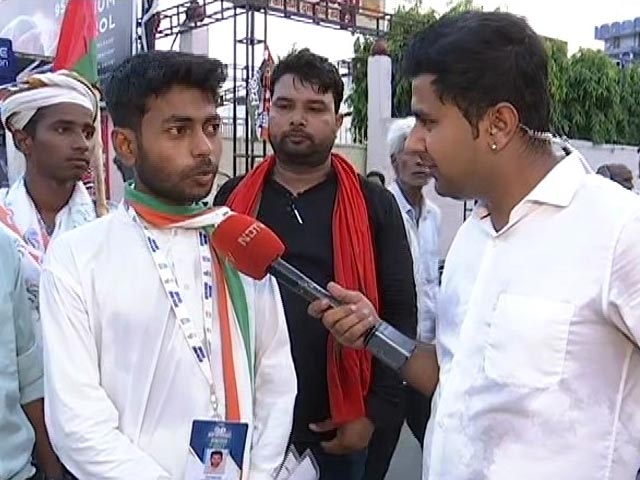 Rahul Gandhi: मिलिए उस शायर से जिसने राहुल गांधी पर लिख डाली 196 शायरियां | NDTV India