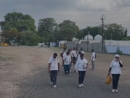 धार : भोजशाला में मस्जिद का सर्वे जारी, 56 वें दिन मिली 3 फीट प्राचीन तलवार धार : भोजशाला में मस्जिद का सर्वे जारी, 56 वें दिन मिली 3 फीट प्राचीन तलवार