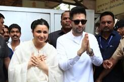 Parineeti Chopra And Raghav Chadha Seek Blessings At Siddhivinayak Temple Parineeti Chopra And Raghav Chadha Seek Blessings At Siddhivinayak Temple