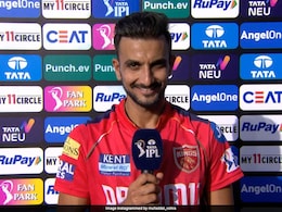 PBSK vs CSK: पहली ही गेंद पर धोनी की गिल्लियां उड़ दीं, लेकिन फिर भी नहीं मनाया जश्न, हर्षल पटेल ने बताई वजह PBSK vs CSK: पहली ही गेंद पर धोनी की गिल्लियां उड़ दीं, लेकिन फिर भी नहीं मनाया जश्न, हर्षल पटेल ने बताई वजह