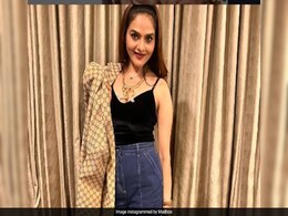 Madhoo On Playing Cricket Under Amitabh Bachchan's Captaincy: "He Picked Me Up And Did A Victory Lap" Madhoo On Playing Cricket Under Amitabh Bachchan's Captaincy: "He Picked Me Up And Did A Victory Lap"