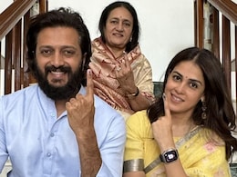 पिवळी साडी अन् हातात हिरवा चुडा; लातूरच्या सुनेने पार पाडला मतदानाचा हक्क!