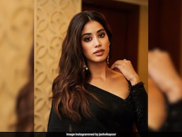 Janhvi Kapoor Admitted To Hospital After Food Poisoning; Know Potential Risk Factors And Prevention Tips Janhvi Kapoor Admitted To Hospital After Food Poisoning; Know Potential Risk Factors And Prevention Tips