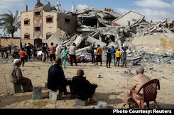 Trouble for UK PM With Mass Exodus, 35 Killed in Rafah As Israel Strikes Back Trouble for UK PM With Mass Exodus, 35 Killed in Rafah As Israel Strikes Back