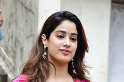 Lok Sabha election 2024: शाहिद, जाह्नवी, राजकुमार राव ने किया वोट Lok Sabha election 2024: शाहिद, जाह्नवी, राजकुमार राव ने किया वोट