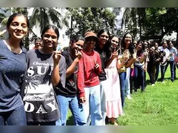 CBSE 10वीं और 12वीं बोर्ड परीक्षा में बेटियां रही आगे, 26 देशों में दोनों परीक्षाओं के लिये तैयार किये थे 200 विषयों के 400 पेपर